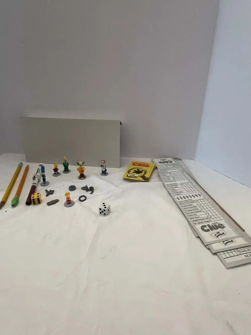 The Simpsons Clue Board Game 2nd Edition 2002 21 Cards No Instructions